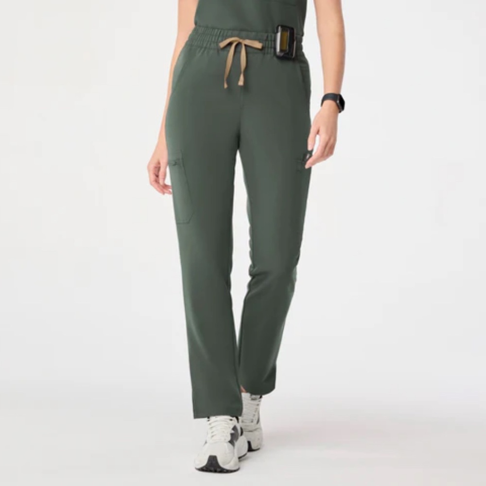 FIGS High Waisted Dowa - Scrub Pant